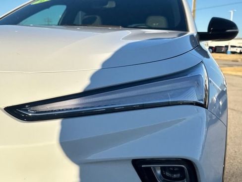 Used 2025 Buick Envista Sport Touring w/ Convenience I Package image 11