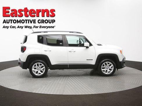 Used 2017 Jeep Renegade Latitude w/ Cold Weather Group AWD/4WD image 47