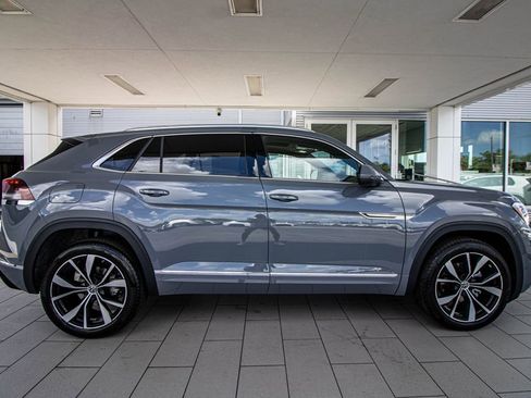 New 2026 Volkswagen Atlas Cross Sport SEL Premium R-Line AWD/4WD image 3
