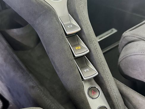 Used 2024 McLaren 750S image 14
