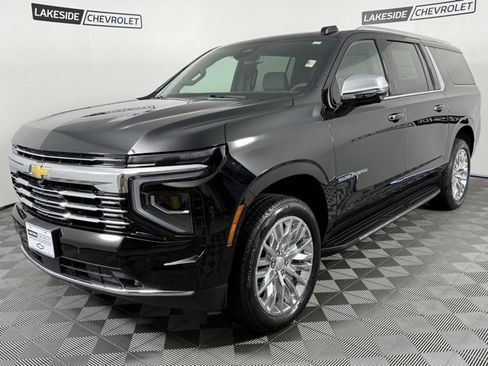 New 2025 Chevrolet Suburban Premier w/ Sun And Tow Package image 2