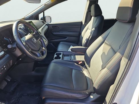 Certified 2024 Honda Odyssey Sport image 33