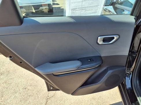 Used 2025 Kia K4 FWD image 8