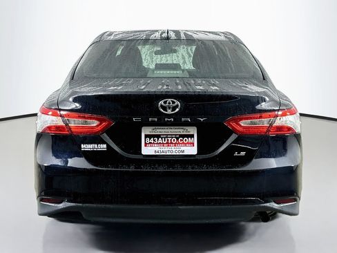 Used 2020 Toyota Camry LE FWD image 6