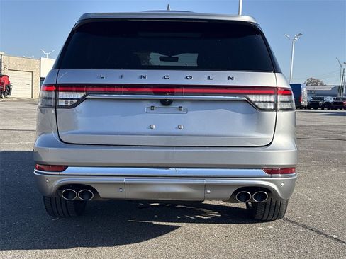 Used 2020 Lincoln Aviator Black Label w/ Class IV Trailer Tow Package image 7