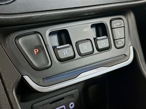 Used 2021 GMC Terrain SLT w/ LPO, Floor Liner Package FWD image 24