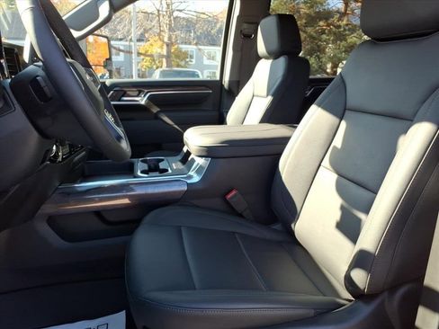 New 2026 Chevrolet Silverado 3500 LTZ w/ LTZ Convenience Package image 13