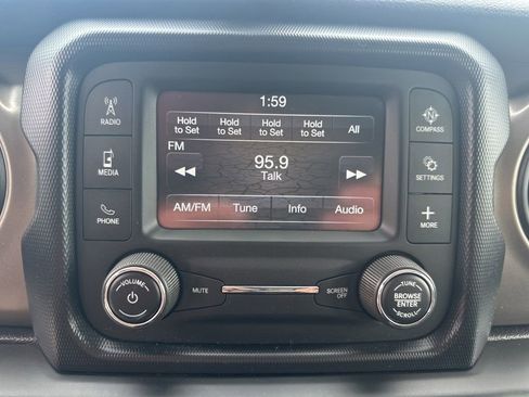 Used 2018 Jeep Wrangler Unlimited Sport AWD/4WD image 20