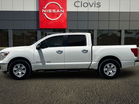 Used 2019 Nissan Titan SV RWD image 6