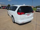 Used 2017 Chrysler Pacifica LX image 5
