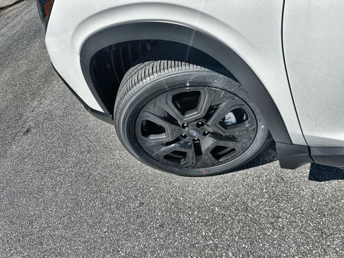 New 2025 Subaru Ascent Bronze Edition w/ Onyx Package image 13