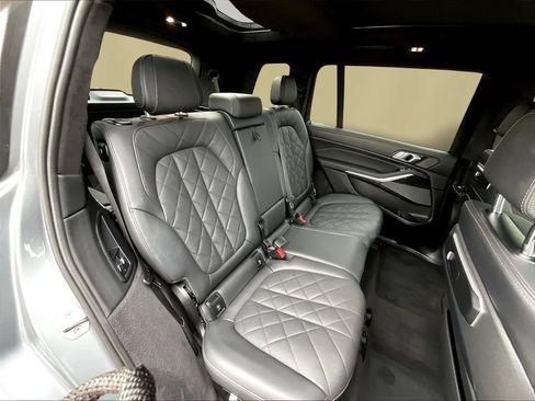 Used 2024 BMW X7 xDrive40i w/ M Sport Package AWD/4WD image 25