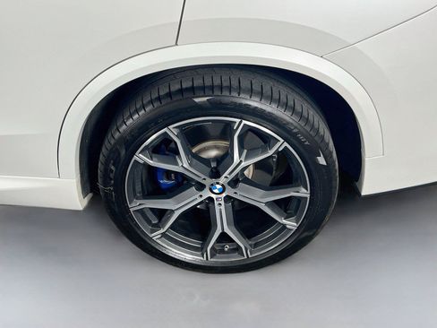 Used 2024 BMW X5 M60i AWD/4WD image 30