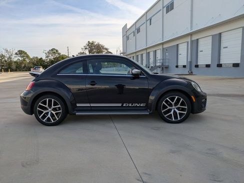 Used 2016 Volkswagen Beetle 1.8T Dune image 4