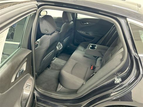 Used 2022 Chevrolet Malibu LT image 19