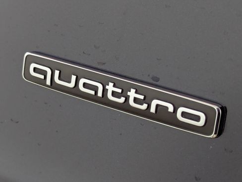 Used 2019 Audi Q5 Prestige AWD/4WD image 30