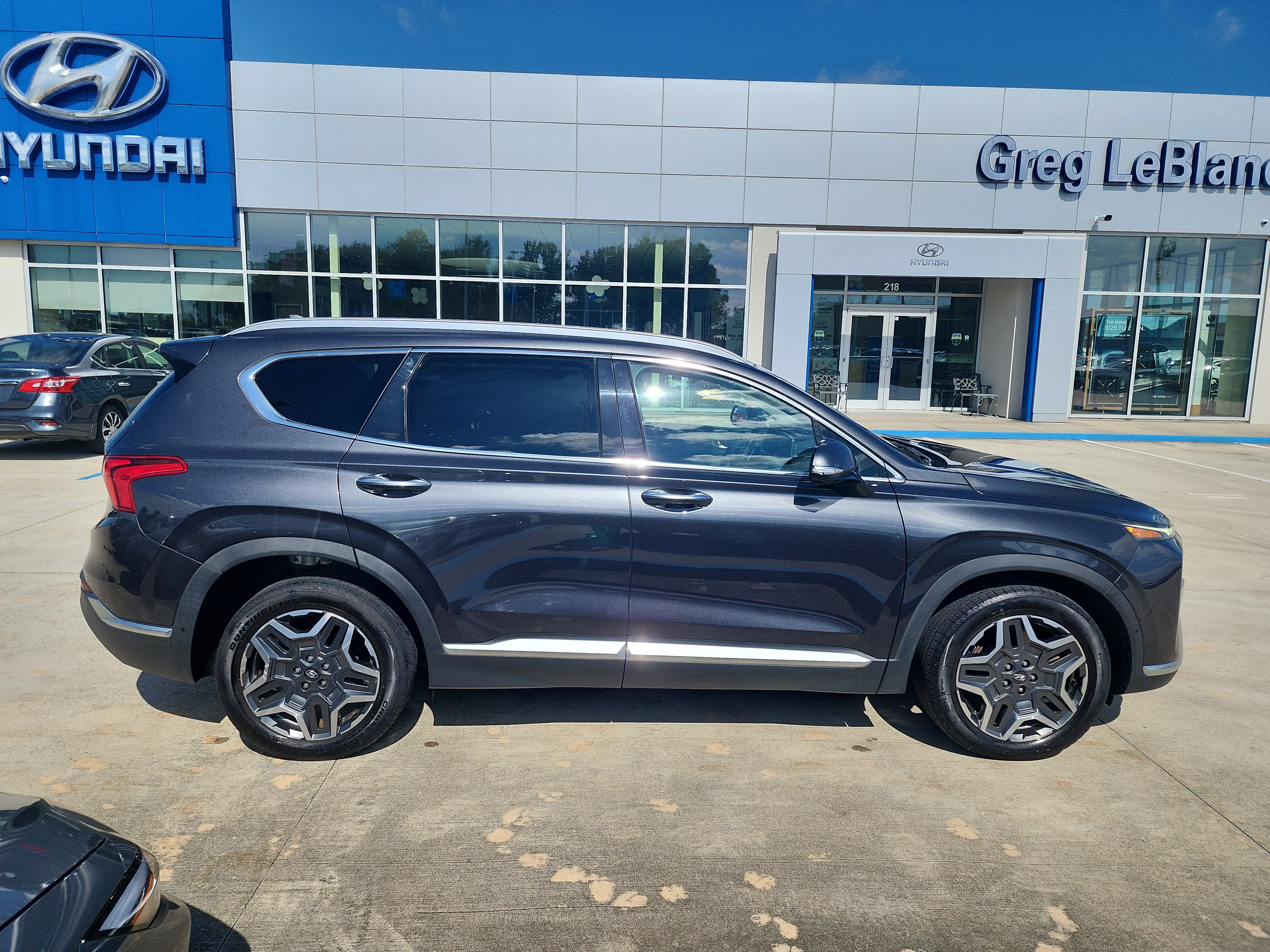 Used 2022 Hyundai Santa Fe Limited FWD image 8