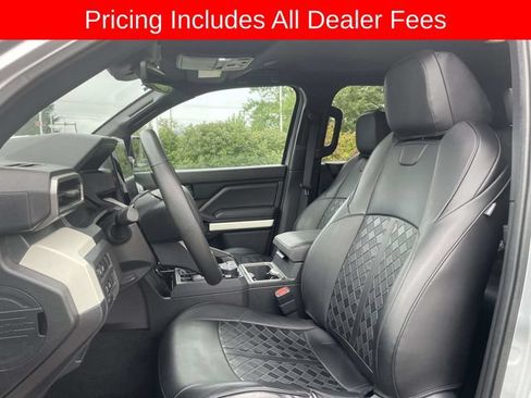 Used 2024 Toyota Tacoma TRD Off-Road w/ TRD Off Road Upgrade Package AWD/4WD image 23