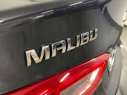 Used 2025 Chevrolet Malibu LT FWD image 8