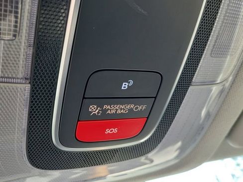 Used 2025 Hyundai Kona SEL FWD image 18