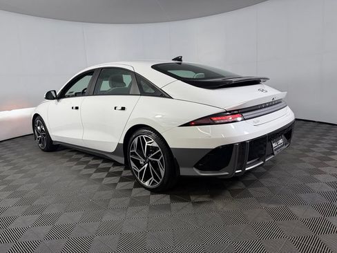 Used 2025 Hyundai Ioniq 6 SEL RWD image 10