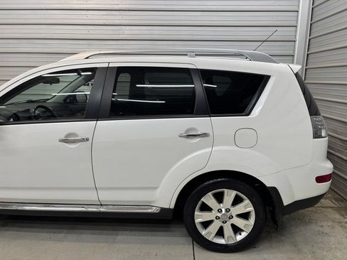 Used 2008 Mitsubishi Outlander SE FWD image 5