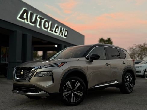 Used 2021 Nissan Rogue Platinum image 1