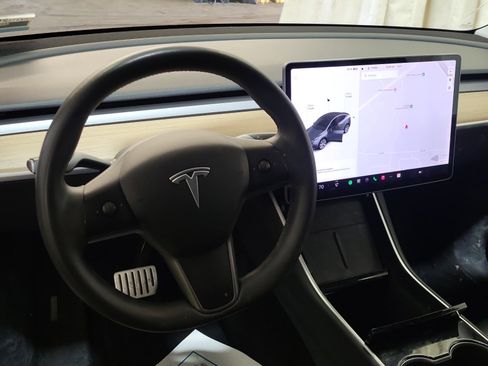 Used 2020 Tesla Model Y Long Range AWD/4WD image 6