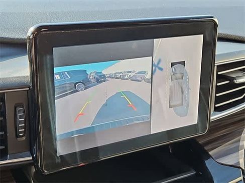 Used 2023 Ford Explorer Limited w/ Equipment Group 301A image 21