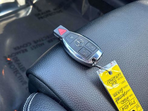 Used 2020 Mercedes-Benz GLA 250 4MATIC image 31