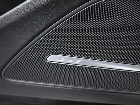 Used 2015 Audi A8 4.0T w/ Premium Package image 12