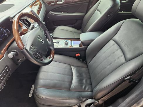 Used 2013 Hyundai Equus Signature RWD image 13