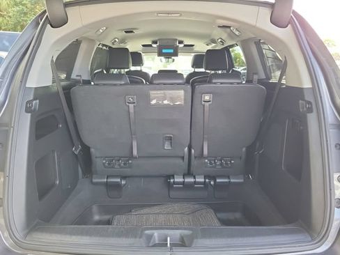 Certified 2024 Honda Odyssey Touring image 9