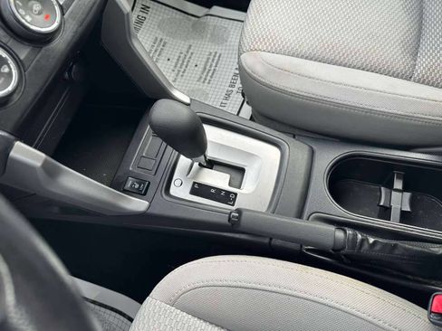 Used 2015 Subaru Forester 2.5i Premium w/ All-Weather Package AWD/4WD image 18