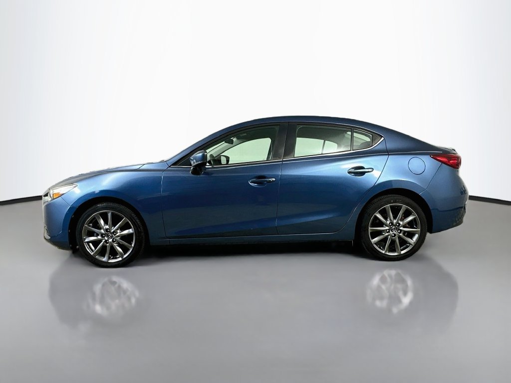 Used 2018 MAZDA MAZDA3 Touring FWD image 4
