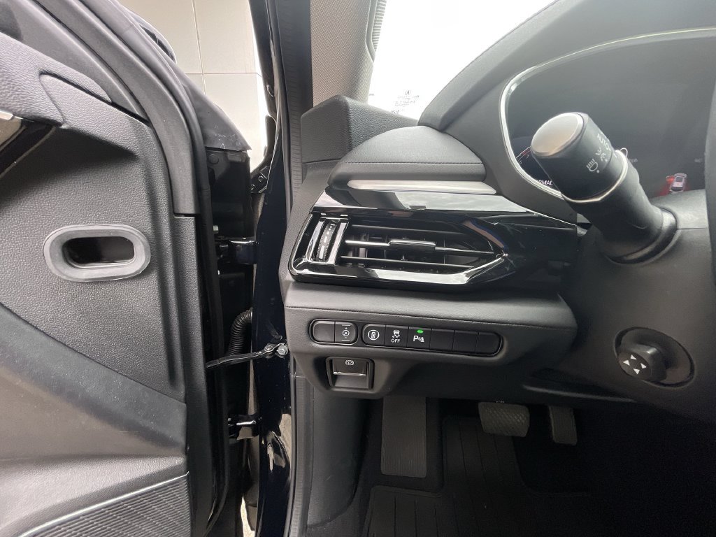 Used 2024 Acura MDX w/ Technology Package FWD image 18