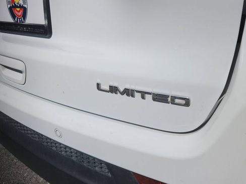 Used 2025 Jeep Compass Limited AWD/4WD image 13