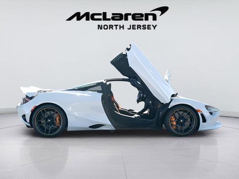 New 2026 McLaren 750S RWD image 8