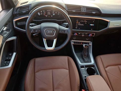 Used 2021 Audi Q3 2.0T Premium w/ Convenience Package AWD/4WD image 11
