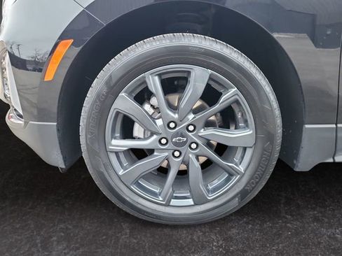 Used 2023 Chevrolet Equinox RS w/ RS Leather Package image 30