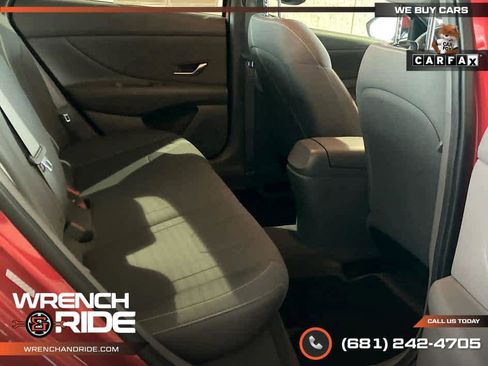 Used 2022 Hyundai Elantra SEL w/ Convenience Package image 27