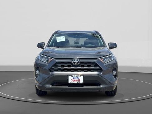 Used 2019 Toyota RAV4 XLE FWD image 3