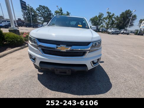 Used 2015 Chevrolet Colorado LT w/ LT Convenience Package RWD image 2