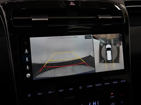 Used 2024 Hyundai Tucson Limited AWD/4WD image 25