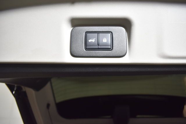 Certified 2023 Nissan Ariya AWD/4WD image 32