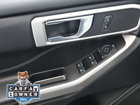 Used 2024 Ford Explorer XLT image 14