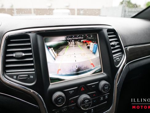 Used 2015 Jeep Grand Cherokee Overland AWD/4WD image 22