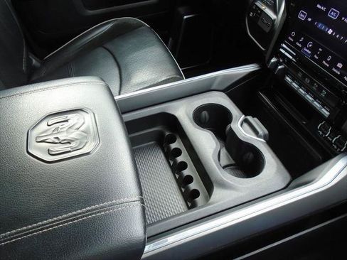 Certified 2022 RAM 2500 Laramie AWD/4WD image 16