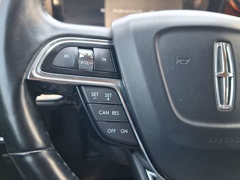 Used 2021 Lincoln Nautilus Reserve AWD/4WD image 17