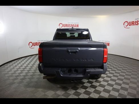 Used 2025 Toyota Tacoma TRD Off-Road AWD/4WD image 6